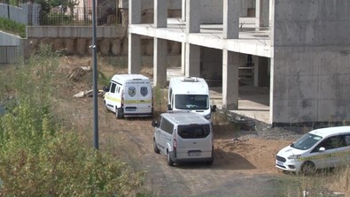 Ümraniye'de inşaat alanında erkek cesedi bulundu - Resim : 1