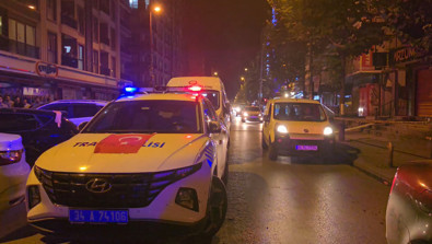 Bahçelievler'de sokak ortasında 3 kişiye silahlı saldırı! Ölü ve yaralılar var! - Resim : 1