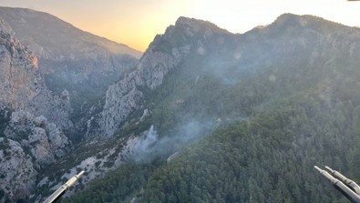 Muğla'daki orman yangını kontrol altına alındı! Bölgede soğutma çalışmaları devam ediyor - Resim : 1