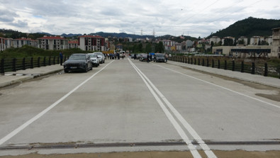 Giresun'da afetlerin ardından zarar gören 30 köprünün inşası sürüyor - Resim : 1