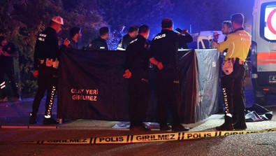 Otomobilin çarptığı genç kız hayatını kaybetti! Sorumsuz sürücü olay yerinden kaçtı - Resim : 1