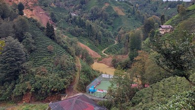 Rize'de heyelan! 3 ev toprak altında kaldı - Resim : 2