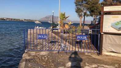 Muğla’da atıksu borusu patlayınca olanlar oldu! Denizin rengi değişti: Ekipler devreye girdi - Resim : 1