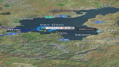 Havada 'izinsiz dron' krizi! Pilotlar zor anlar yaşadı: İki uçak Van'a inemedi - Resim : 1