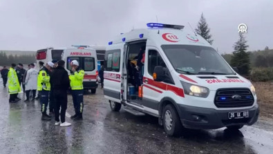 Eskişehir'de feci otobüs kazası: 1 ölü, 30 yaralı - Resim : 1