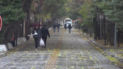 Meteoroloji uyarmıştı: Kırklareli'nde sağanak yağış etkili oluyor! - Resim : 1