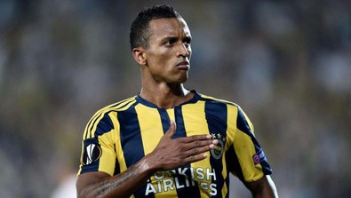 Dünya devlerinde oynamıştı! Fenerbahçe’nin eski yıldızı 38 yaşında futbolu bıraktı! “Yeni bir sayfa açma zamanı” - Resim : 1