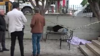 3 gündür cami avlusunda kalıyordu! Ölü halde bulundu - Resim : 1