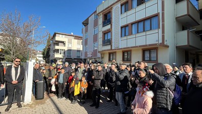 Veliyle tartışırken beyin kanaması geçiren ana sınıfı öğretmeni yoğun bakımda - Resim : 2