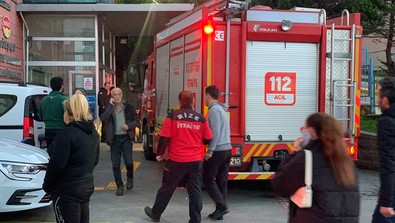 Hastanede yangın paniği: Hastalar tahliye edildi - Resim : 1