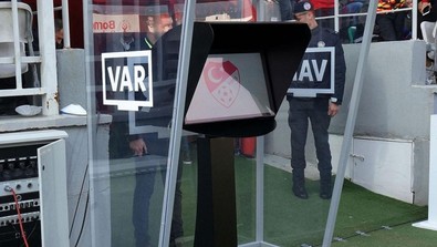 Sezonun ikinci yarısında başlayacak! Yabancı VAR hakemlerinin TFF'ye maliyeti belli oldu - Resim : 1