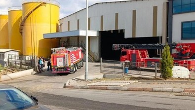 İzmir’de fabrikada patlama: Ölü ve yaralılar var - Resim : 3