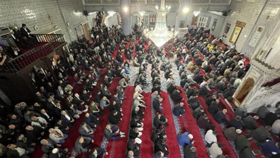 Camilerde bayram namazı coşkusu - Resim : 3