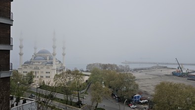 Zonguldak'ta yüzde 100 seviyesine ulaştı. Tüm şehri kapladı, şehir genelinde binalar adeta görünmez hale geldi - Resim : 2