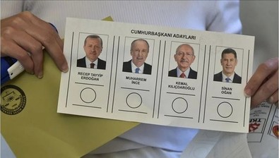 Oy kullanmaya gidecekler dikkat! Mühür diğer adaya bulaşırsa oy geçersiz olur mu? Oy nasıl kullanılır? İşte adım adım oy verme rehberi... - Resim : 1