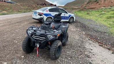 Üniversite öğrencilerinin ATV gezisi kazayla bitti - Resim : 1