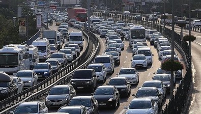 Dışarı çıkacaklar dikkat! İstanbul'da trafik yoğunluğu yüzde 81'e ulaştı - Resim : 3