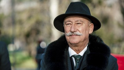 Efsane oyuncu Payitaht Abdülhamid'e dahil oldu! Rolüyle damga vuracak! - Resim : 1
