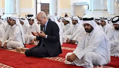 Haniye'nin cenaze töreninde binlerce kişi vardı! Türkiye'den üst düzey katılım! Haniye toprağa verildi! - Resim : 2