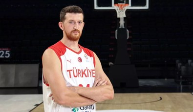Ercan Osmani, A Milli Erkek Basketbol Takımı'nın aday kadrosuna çağrıldı - Resim : 1