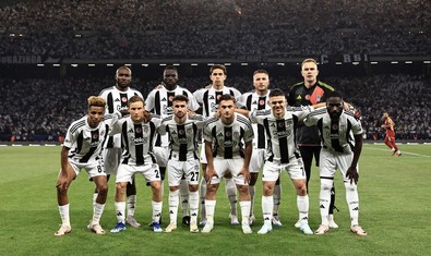 Beşiktaş hazır, Galatasaray sahada yok - Resim : 1