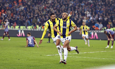 Sofyan Amrabat'tan Fenerbahçe taraftarına şampiyonluk sözü! Transferindeki o detayı ilk kez anlattı - Resim : 1