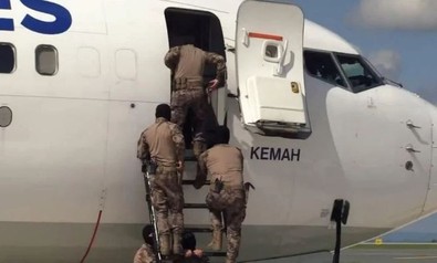 İstanbul Havalimanı’nda nefes kesen tatbikat - Resim : 1