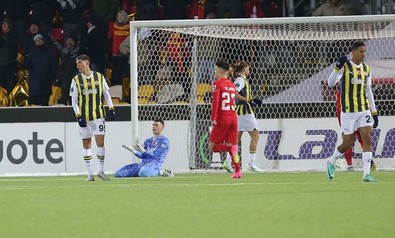 Fenerbahçe'de büyük kriz! Bonservisi 6, 6 milyon euroya alınan dünyaca ünlü oyuncu arkadaşlarına isyan etti - Resim : 1