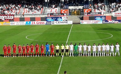 TFF 2’nci lig maçında ortalık karıştı! 'Rakip takımın başkanı soyunma odasını silahla bastı' iddiası! - Resim : 1