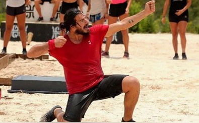 Survivor'un ünlü ismi Hakan Hatipoğlu sevenlerini korkutmuştu! Eşi Gizem'den yeni açıklama - Resim : 2