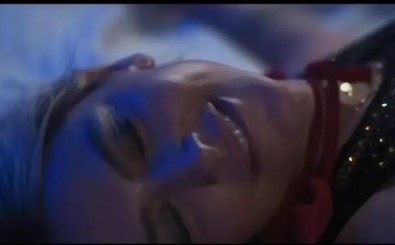 Hadise cesur cinsel ilişki sahnesiyle ortalığı kasıp kavurmuştu. Yeni bir gelişme yaşandı - Resim : 1