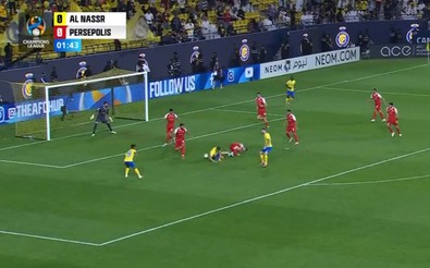 Her futbolcu yapmaz! Cristiano Ronaldo’dan tarihe geçen hareket! Tüm dünya onu konuşuyor - Resim : 3