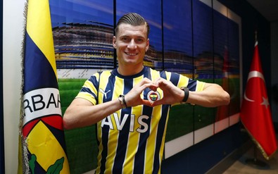 Ezgjan Alioski ile ilgili gerçek ortaya çıktı! Maaşını duyanlar inanmakta zorlandı! Sadece yüzde 25’ini Fenerbahçe ödüyormuş - Resim : 2