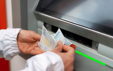 EYT'den emekli olanlar emekli maaşınız hesabınıza eksik yatmış olabilir! Ama büyük bir tehlike daha var: Emekli aylığınız iptal edilebilir! - Resim : 1