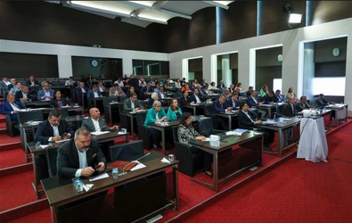 Kılıçdaroğlu ve İmamoğlu tarafları karşı karşıya: CHP PM'DE NELER OLDU? tv100.com anbean aktardı - Resim : 1