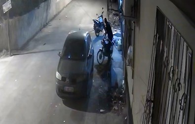 Hırsızdan pes dedirten savunma! 'Kendi motosikletim zannettim!' - Resim : 1