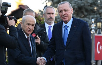 Ankara'da 40 dakikalık sürpriz görüşme: Erdoğan-Bahçeli zirvesi bitti! - Resim : 1