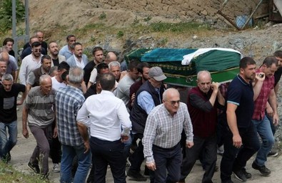 Muhtar olarak seçilmişti! Mazbatasını alacağı gün kalp krizi geçirdi! - Resim : 2