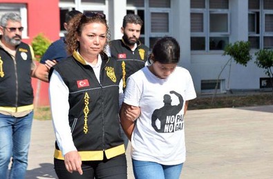 Aile boyu hırsızlık! Aile gibi görünmek için hırsızlık yapmaya kızı ve yeğeniyle gitti! - Resim : 2