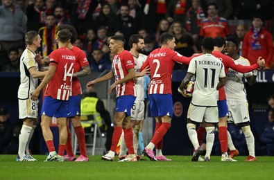 İspanya Kral Kupası’nda nefes kesen maç! 6 gol, 2 direkten dönen top… Çağlar’lı Atletico Madrid, Arda’lı Real Madrid’i devirdi - Resim : 1