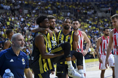 Fenerbahçe Beko’ya yıldız oyuncusundan kötü haber! Ameliyat edilecek - Resim : 1