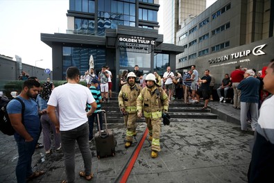 İstanbul'da korkutan otel yangını! - Resim : 1