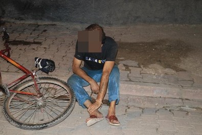 Adana'da iğrenç olay!.. Olay yerine, özel harekat ve asayiş polisleri sevk edildi! - Resim : 1