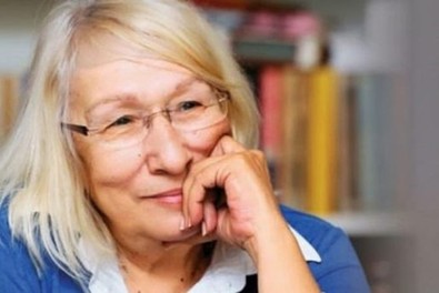 Alev Alatlı kimdir? Alev Alatlı nereli, kaç yaşında? Alev Alatlı görevi ne, ne iş yapıyor? - Resim : 1