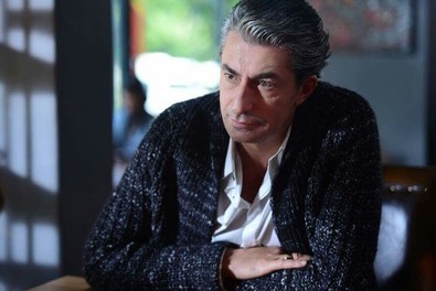 Sana Söz'ün Ömer'i Erkan Petekkaya kimdir, kaç yaşında, nereli? Erkan Petekkaya hangi dizilerde oynadı? - Resim : 1