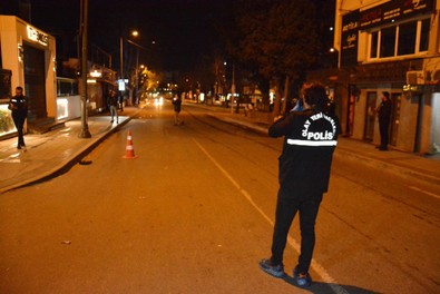 Beşiktaş'ta gece kulübünde silahlı saldırı! Dışarı çıkıp kurşun yağdırdı - Resim : 1