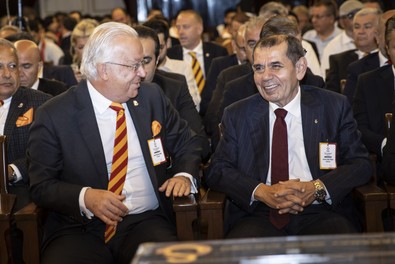 Başkan Burak Elmas ile başkan adayları oylarını kullandı - Resim : 2