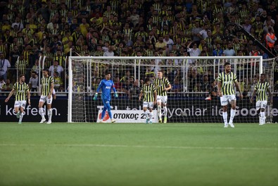 6 gollü maçta kazanan çıkmadı! Fenerbahçe-Ümraniyespor berabere kaldı - Resim : 1