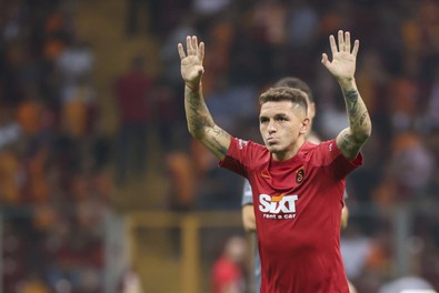 Ünlü muhabir duyurdu! İtalyanlardan transfer çıkarması! Beşiktaş’ın ve Galatasaray’ın yıldızına kancayı taktılar! - Resim : 1