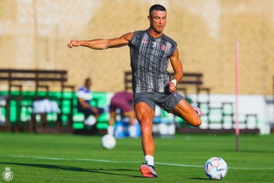 Yapılmayan ödemeler başlarına iş açtı! Cristiano Ronaldo’nun takımına FIFA şoku! - Resim : 2